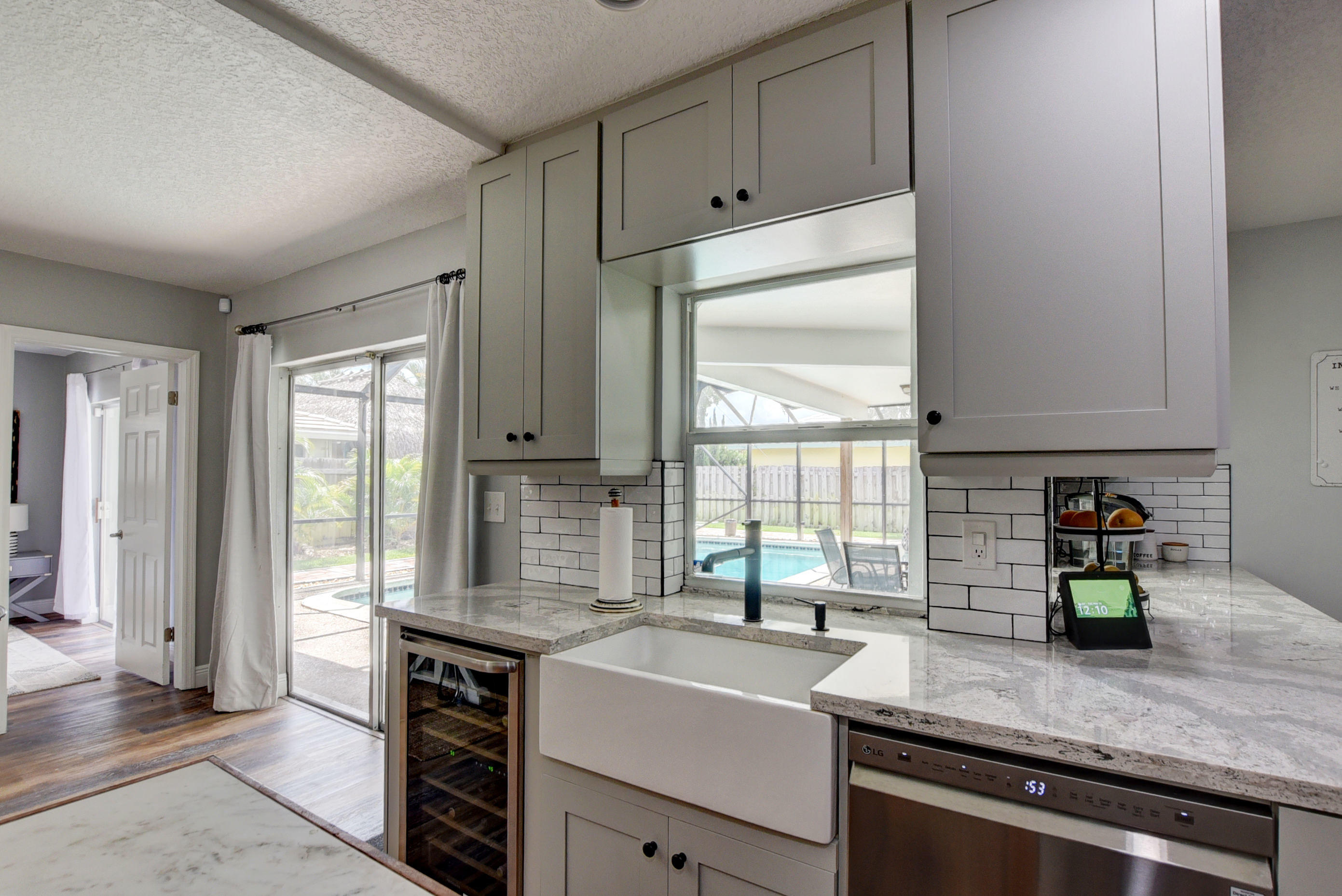1098 Southwest 4th Street Boca Raton, FL 33486 - Photo 21 of 37 Kitchen