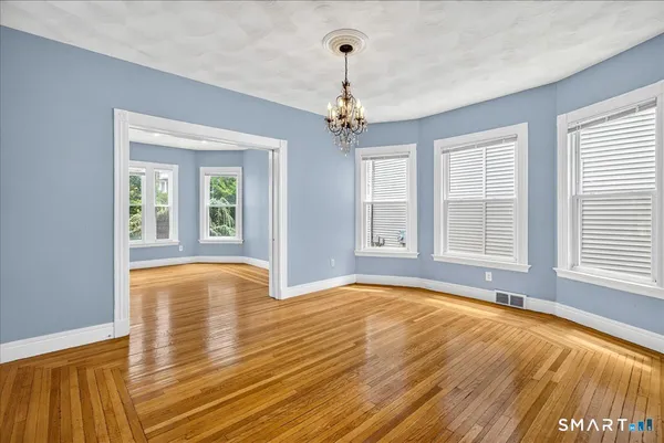 $2,150 | 172 Ellsworth Avenue, Unit 1, New Haven, CT 06511