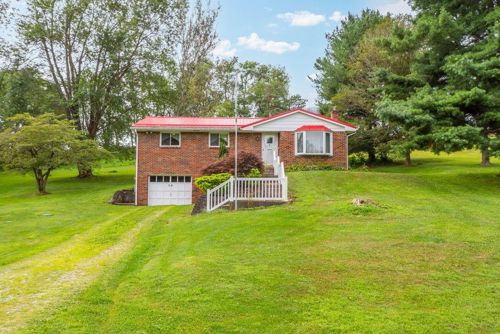 39 Donaldson Road Hickory, PA 15340 - Photo 1 of 28