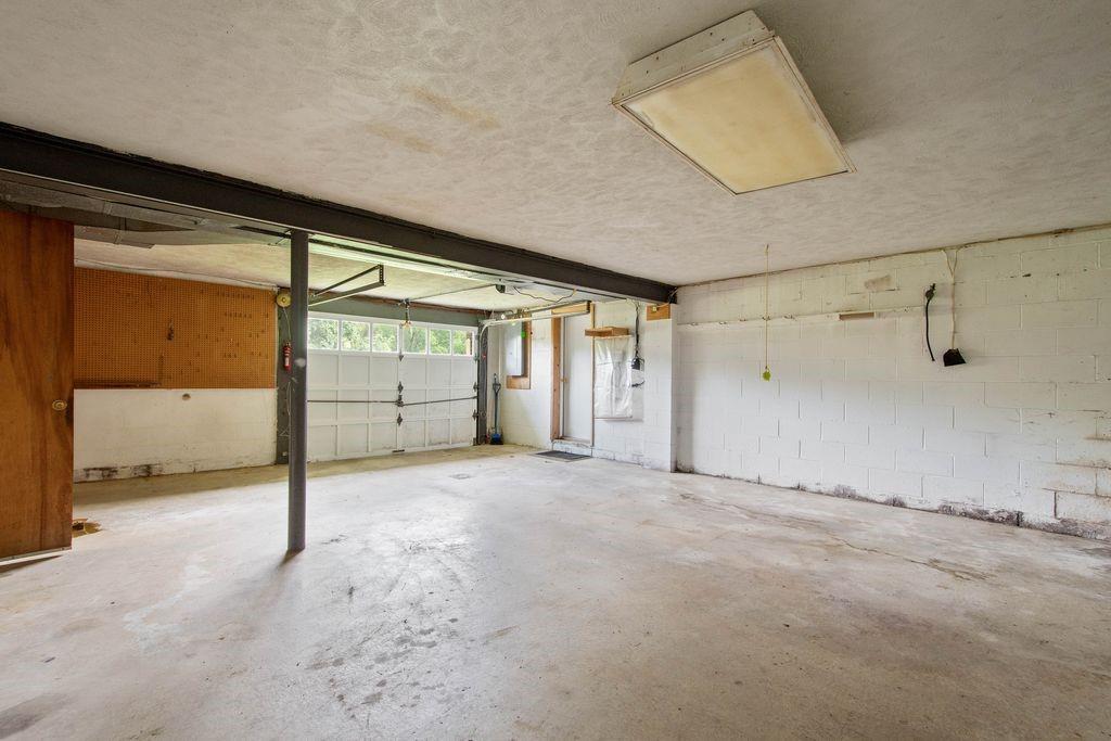 39 Donaldson Road Hickory, PA 15340 - Photo 23 of 28