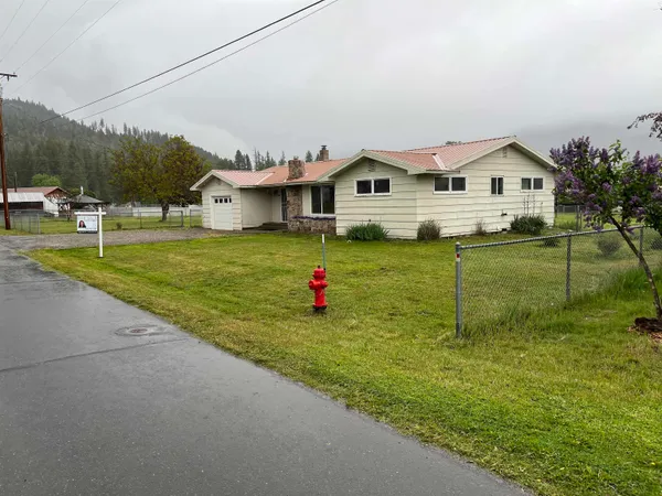 $360,000 | 105 South 7th Avenue, Ione, WA 99139