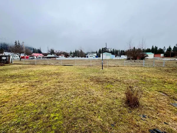 $420,000 | 105 South 7th Avenue, Ione, WA 99139