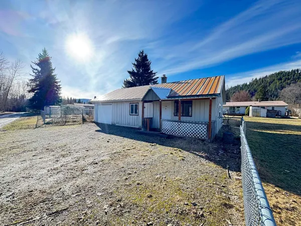 $420,000 | 105 South 7th Avenue, Ione, WA 99139