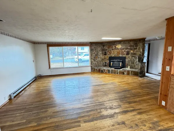 $420,000 | 105 South 7th Avenue, Ione, WA 99139