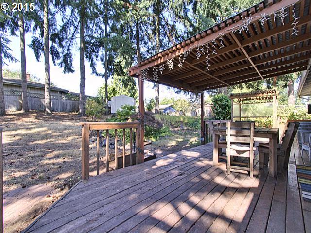 8425 Southeast Roots Road Milwaukie, OR 97267 - Photo 11 of 13 Gallery Image 11