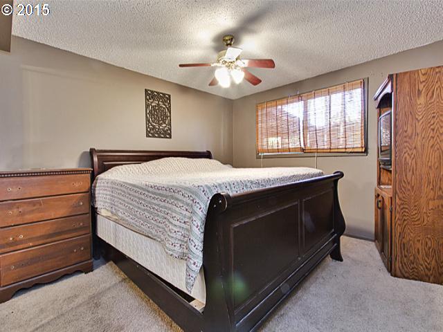 8425 Southeast Roots Road Milwaukie, OR 97267 - Photo 10 of 13 Gallery Image 10