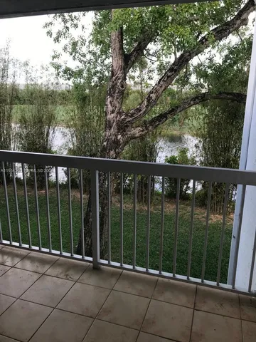 $2,595 | 4772 Northwest 97th Place, Unit 219, Doral, FL 33178