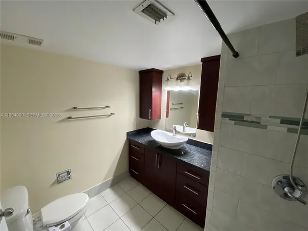 $2,550 | 4772 Northwest 97th Place, Unit 219, Doral, FL 33178