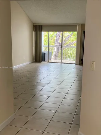 $2,550 | 4772 Northwest 97th Place, Unit 219, Doral, FL 33178