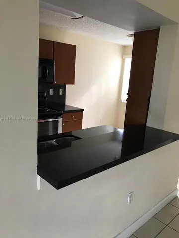 $2,595 | 4772 Northwest 97th Place, Unit 219, Doral, FL 33178