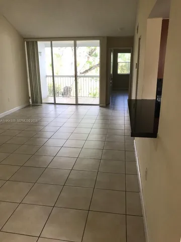 $2,595 | 4772 Northwest 97th Place, Unit 219, Doral, FL 33178