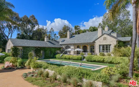$28,500,000 | 6625 Zumirez Drive, Malibu, CA 90265