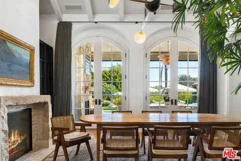 $28,500,000 | 6625 Zumirez Drive, Malibu, CA 90265