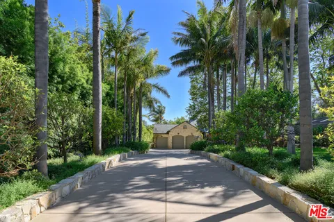 $28,500,000 | 6625 Zumirez Drive, Malibu, CA 90265