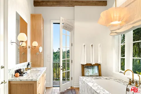 $28,500,000 | 6625 Zumirez Drive, Malibu, CA 90265