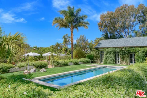 $28,500,000 | 6625 Zumirez Drive, Malibu, CA 90265