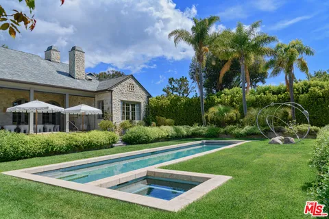 $28,500,000 | 6625 Zumirez Drive, Malibu, CA 90265