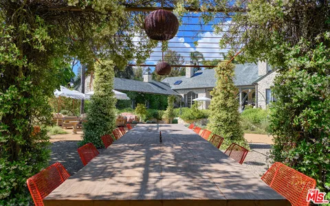 $28,500,000 | 6625 Zumirez Drive, Malibu, CA 90265