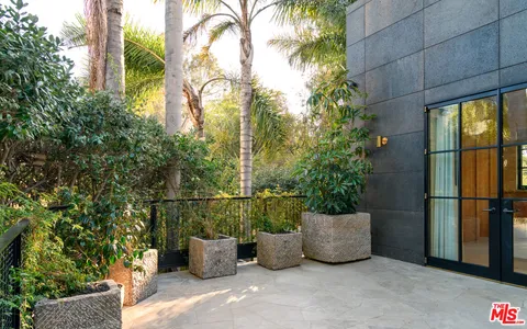 $28,500,000 | 6625 Zumirez Drive, Malibu, CA 90265