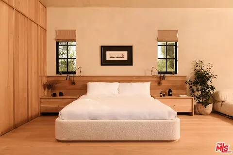 $28,500,000 | 6625 Zumirez Drive, Malibu, CA 90265