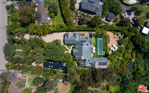 $28,500,000 | 6625 Zumirez Drive, Malibu, CA 90265