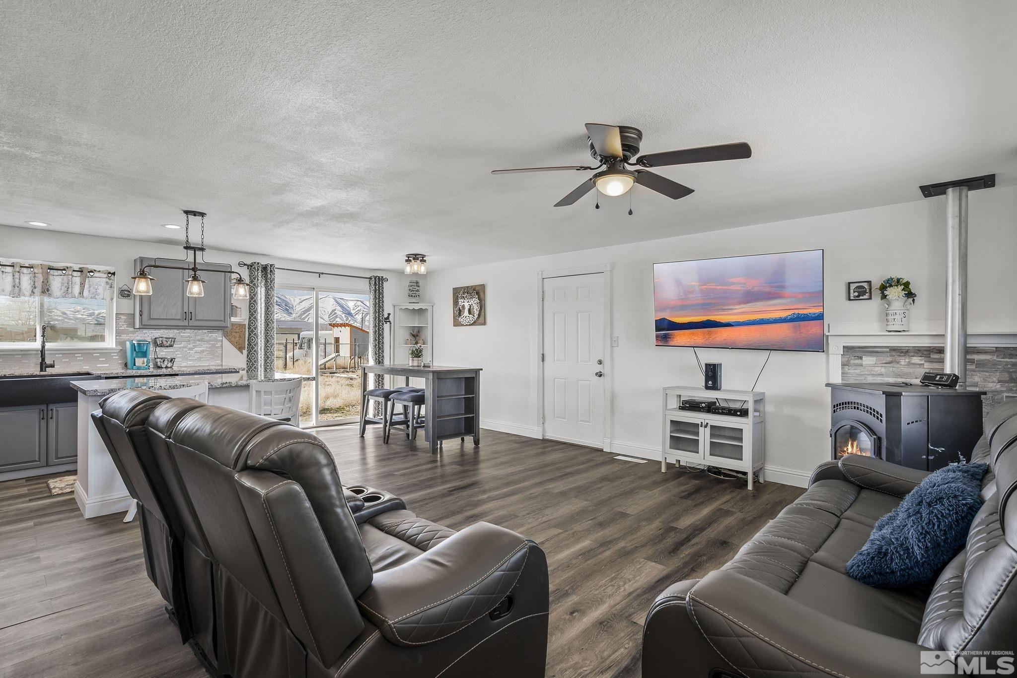 11560 Tupelo Street Reno, NV 89506 - Photo 3 of 17 Photo 3