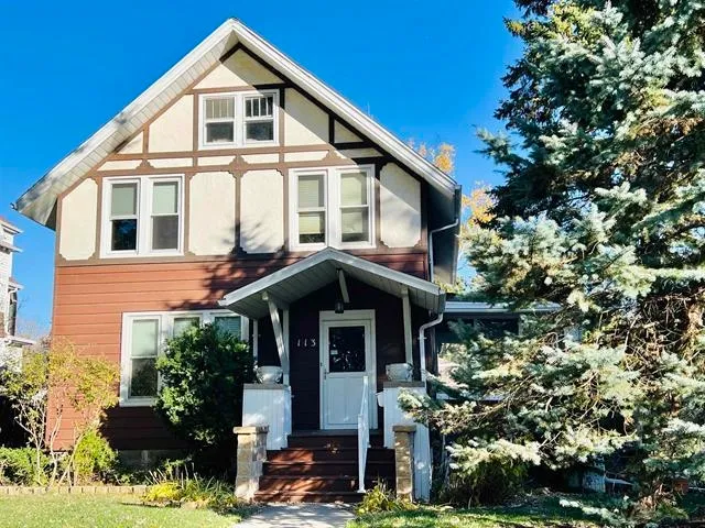 $294,900 | 113 North Vita Avenue, Beaver Dam, WI 53916