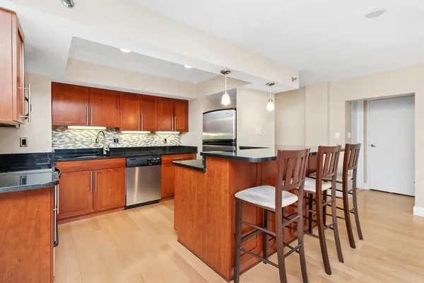 $625,000 | 1600 Beacon Street, Unit 207, Brookline, MA 02446