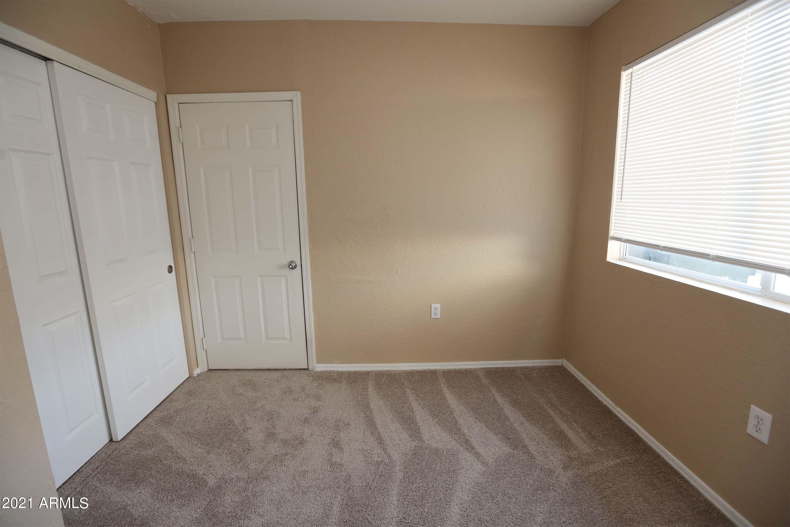 3231 West Greenway Road Phoenix, AZ 85053 - Photo 9 of 17 Greenway 15