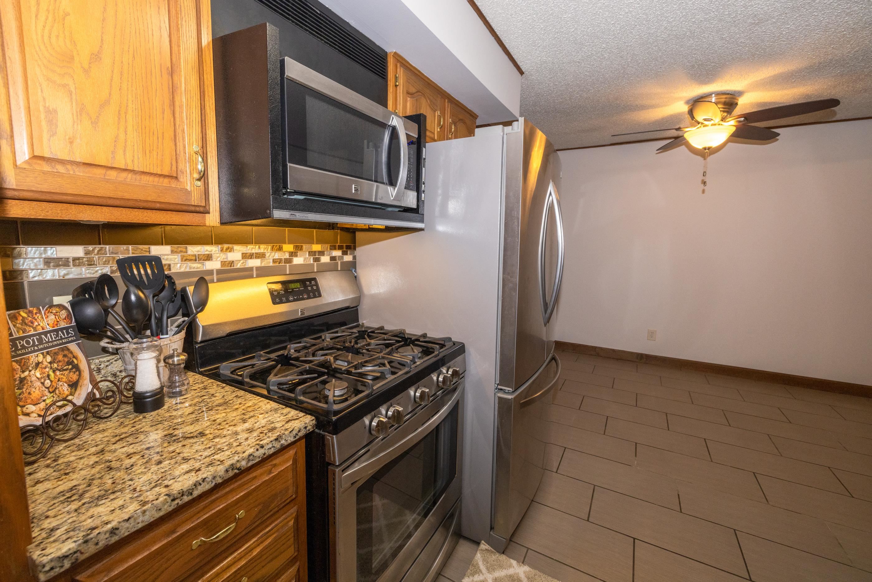 2251 North Morrish Road Flushing, MI 48433 - Photo 13 of 39 50098842-12.JPG
