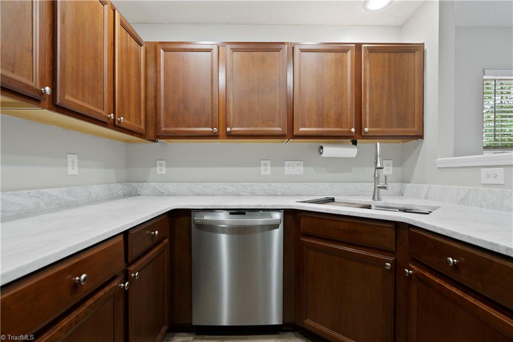 3046 Renaissance Parkway Jamestown, NC 27282 - Photo 21 of 50