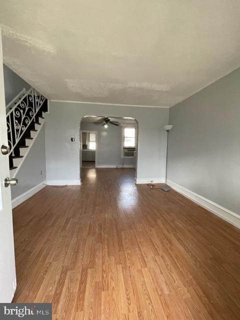 573 Anchor Street Philadelphia, PA 19120 - Photo 3 of 10