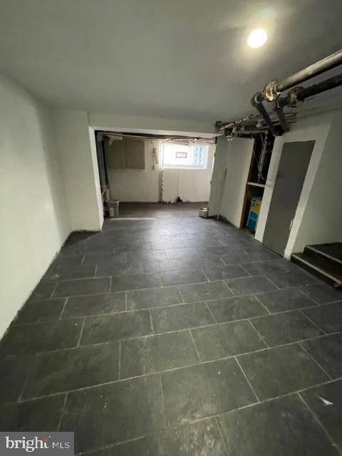 573 Anchor Street Philadelphia, PA 19120 - Photo 9 of 10