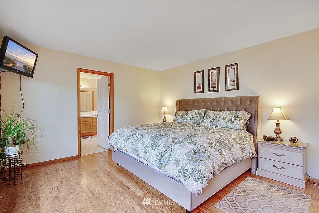 6004 Southeast 2nd Court Renton, WA 98059 - Photo 13 of 23 Gallery Image 13