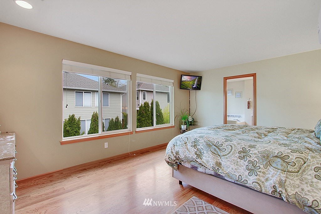6004 Southeast 2nd Court Renton, WA 98059 - Photo 14 of 23 Gallery Image 14
