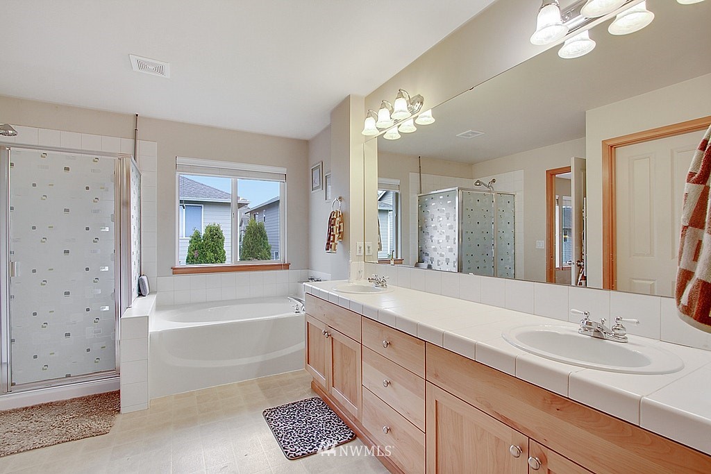 6004 Southeast 2nd Court Renton, WA 98059 - Photo 15 of 23 Gallery Image 15