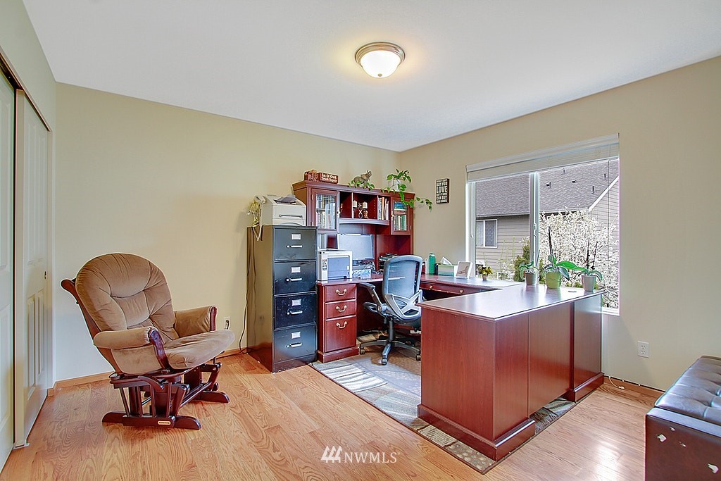6004 Southeast 2nd Court Renton, WA 98059 - Photo 19 of 23 Gallery Image 19