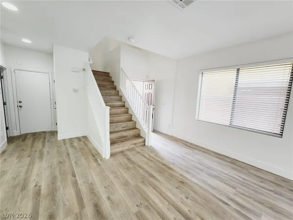 $2,385 | 7445 Calzado Drive, Las Vegas, NV 89178