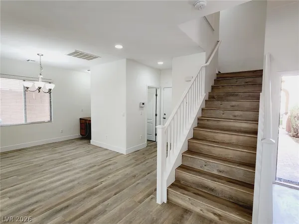 $2,385 | 7445 Calzado Drive, Las Vegas, NV 89178