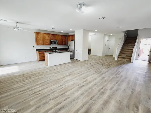 $2,385 | 7445 Calzado Drive, Las Vegas, NV 89178