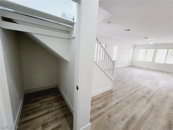 $2,385 | 7445 Calzado Drive, Las Vegas, NV 89178