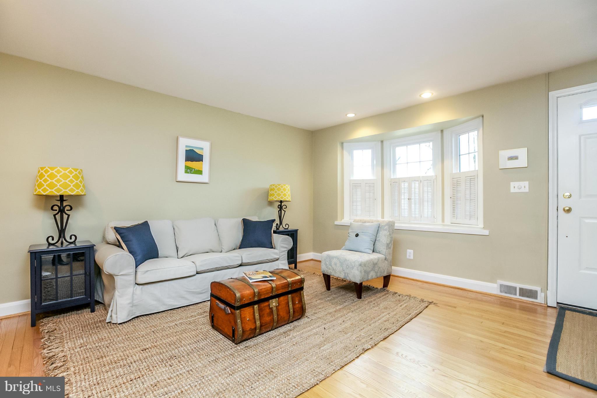 225 Overbrook Road Baltimore, MD 21212 - Photo 3 of 28 a living room with furniture and a window