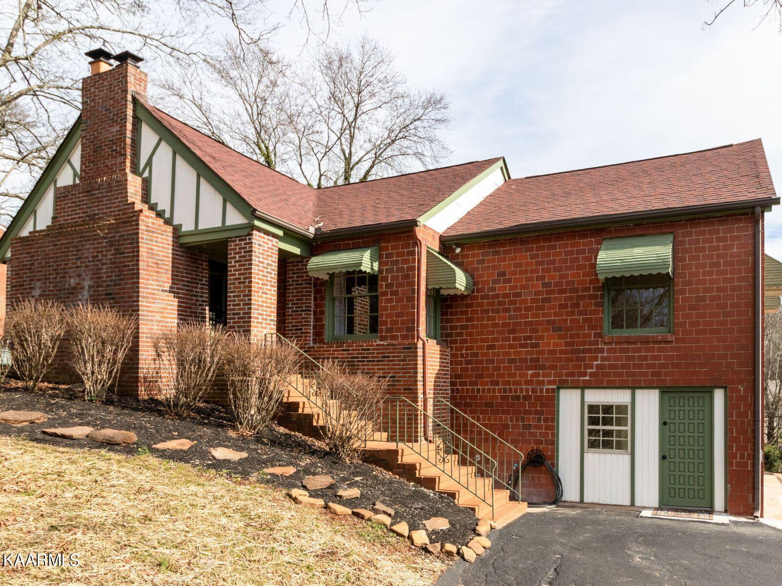 102 Stonewall Drive Southeast, Knoxville, TN 37920 Compass