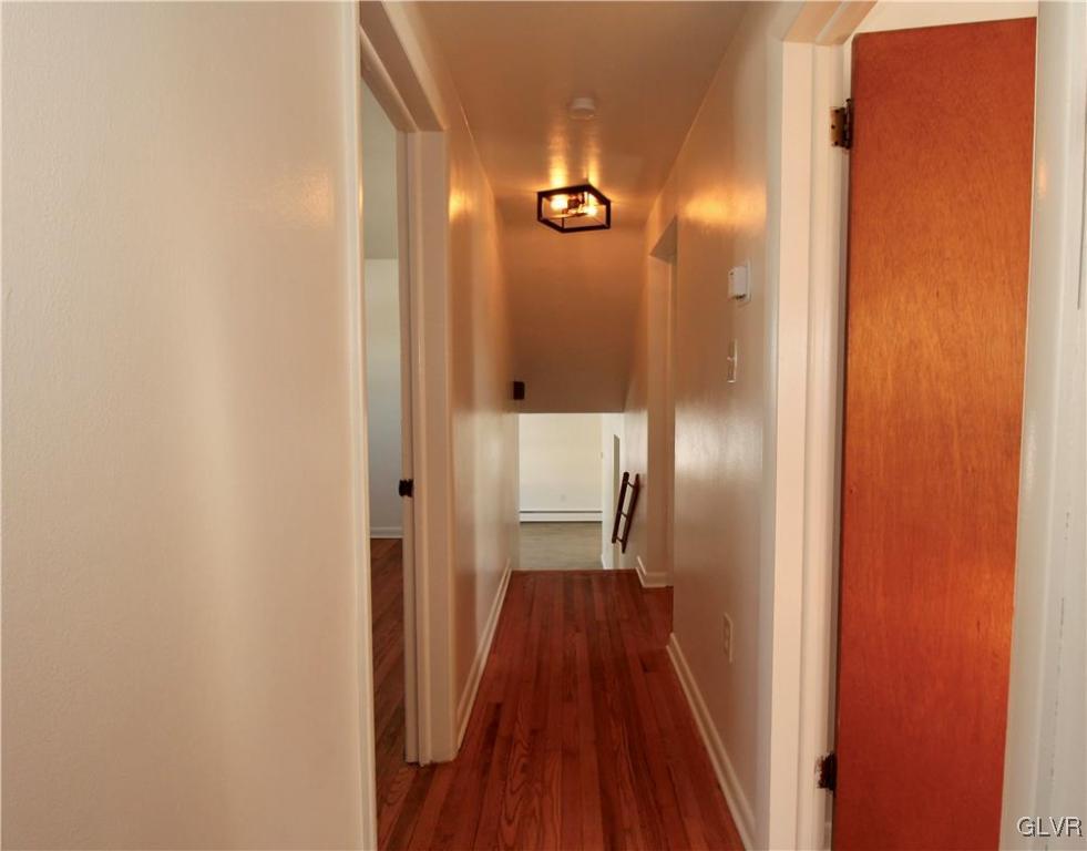 3708 Carter Road Bethlehem, PA 18020 - Photo 11 of 28 Gallery Image 11