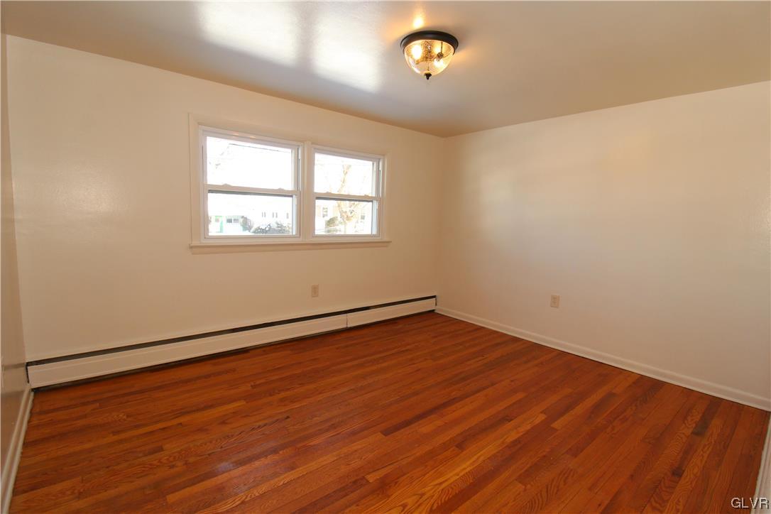3708 Carter Road Bethlehem, PA 18020 - Photo 17 of 28 Gallery Image 17