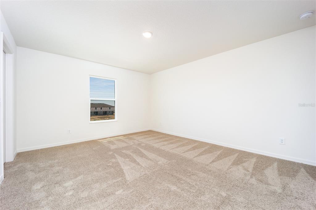 745 Poppy Lane Dundee, FL 33838 - Photo 9 of 16 a view of an empty room