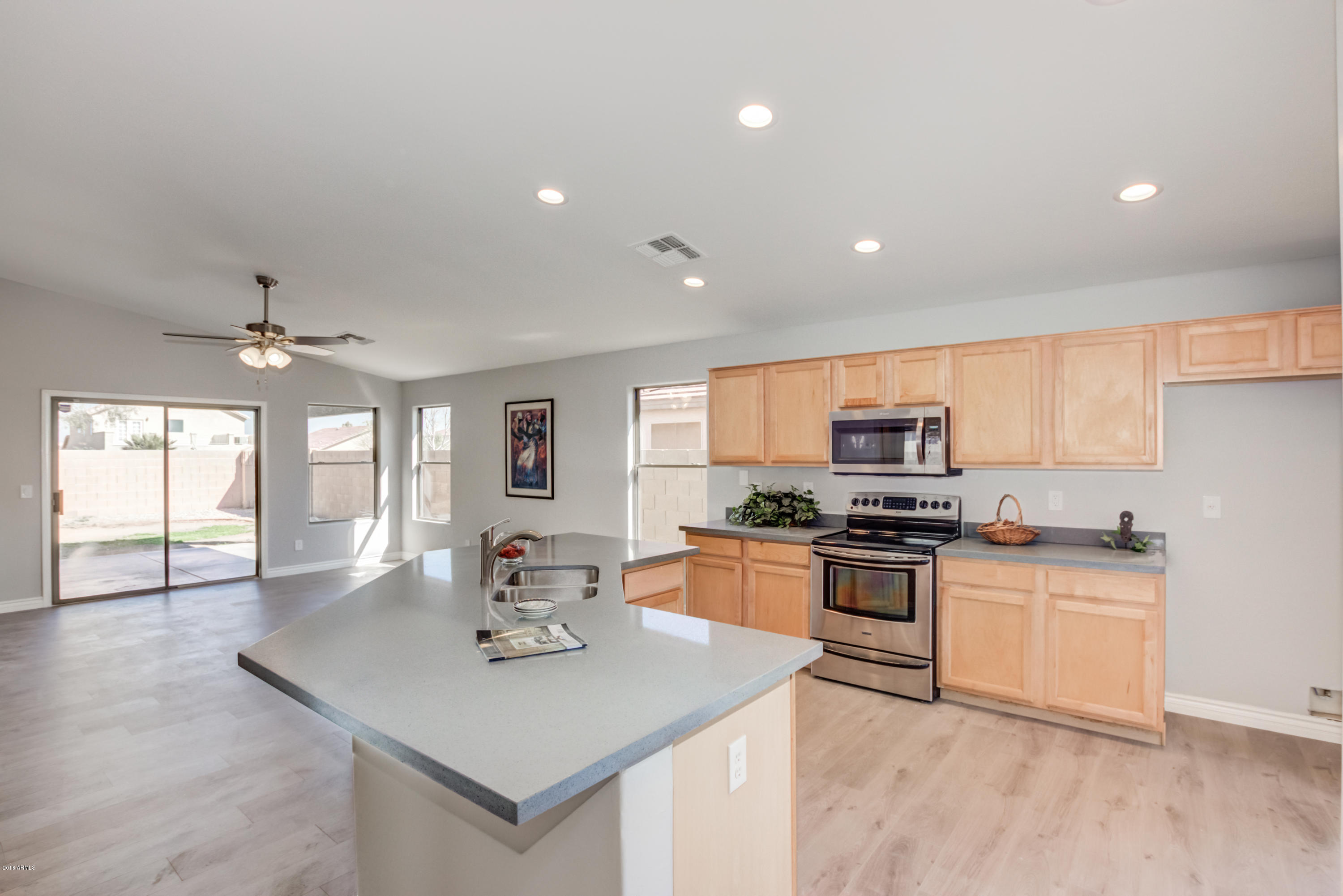 2426 West Darrel Road Phoenix, AZ 85041 - Photo 5 of 12 0005-Darrel - 2426 (9)