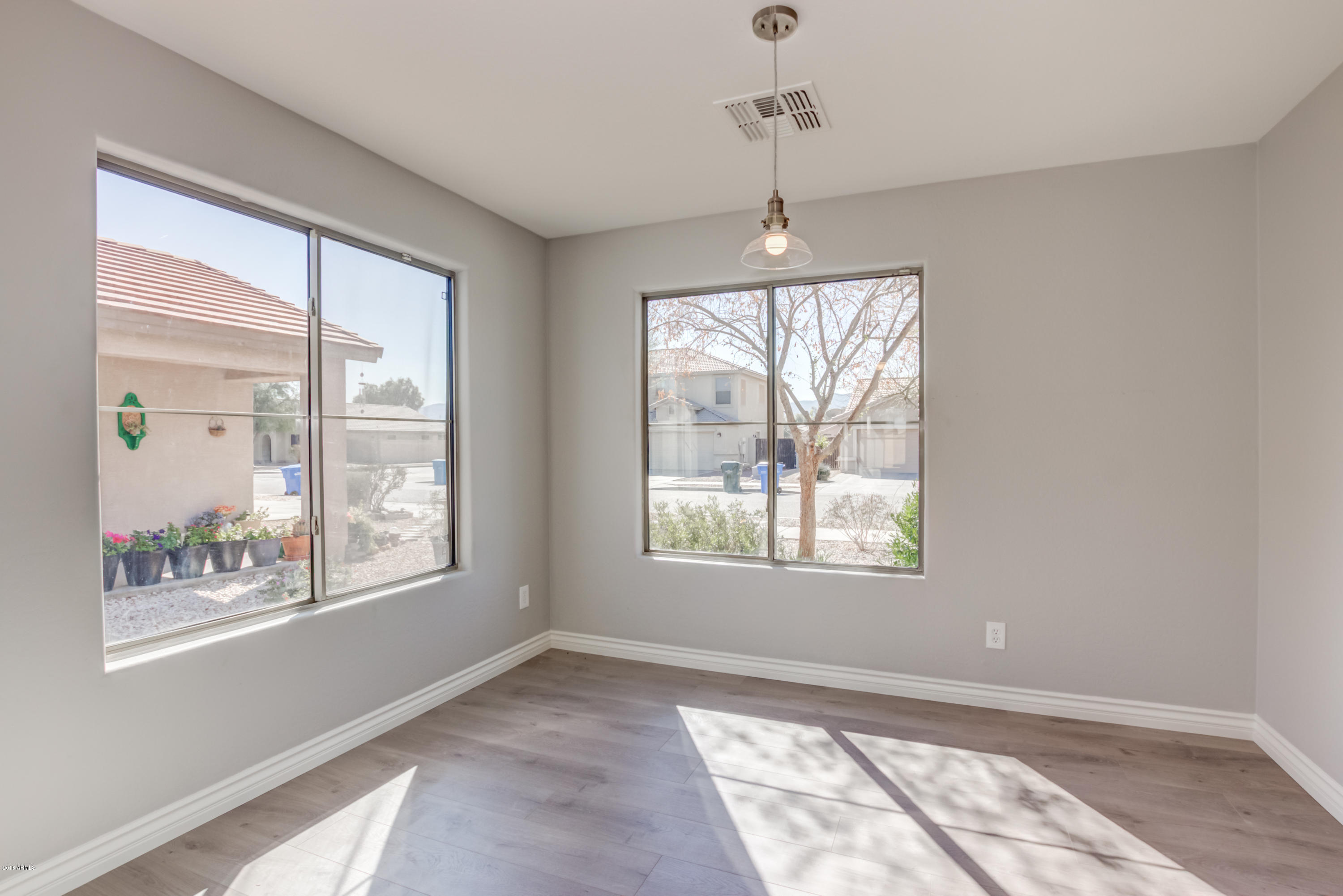 2426 West Darrel Road Phoenix, AZ 85041 - Photo 9 of 12 0002-Darrel - 2426 (6)