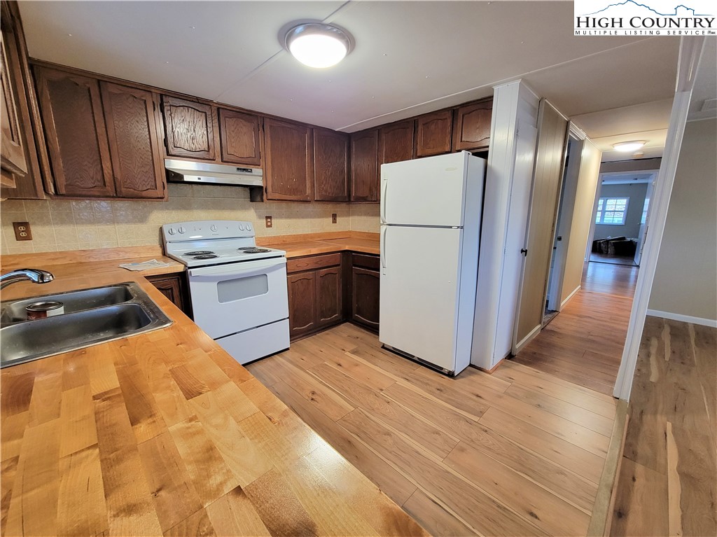 153 Ridgewood Drive Boone, NC 28607 - Photo 15 of 29