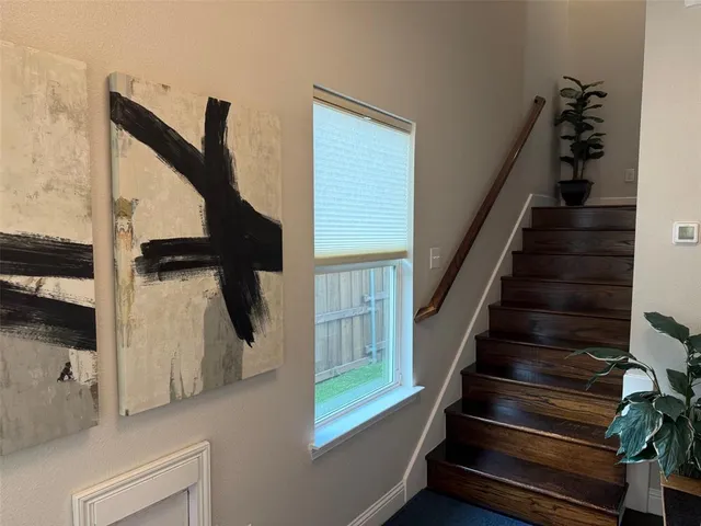 a view of entryway and hall